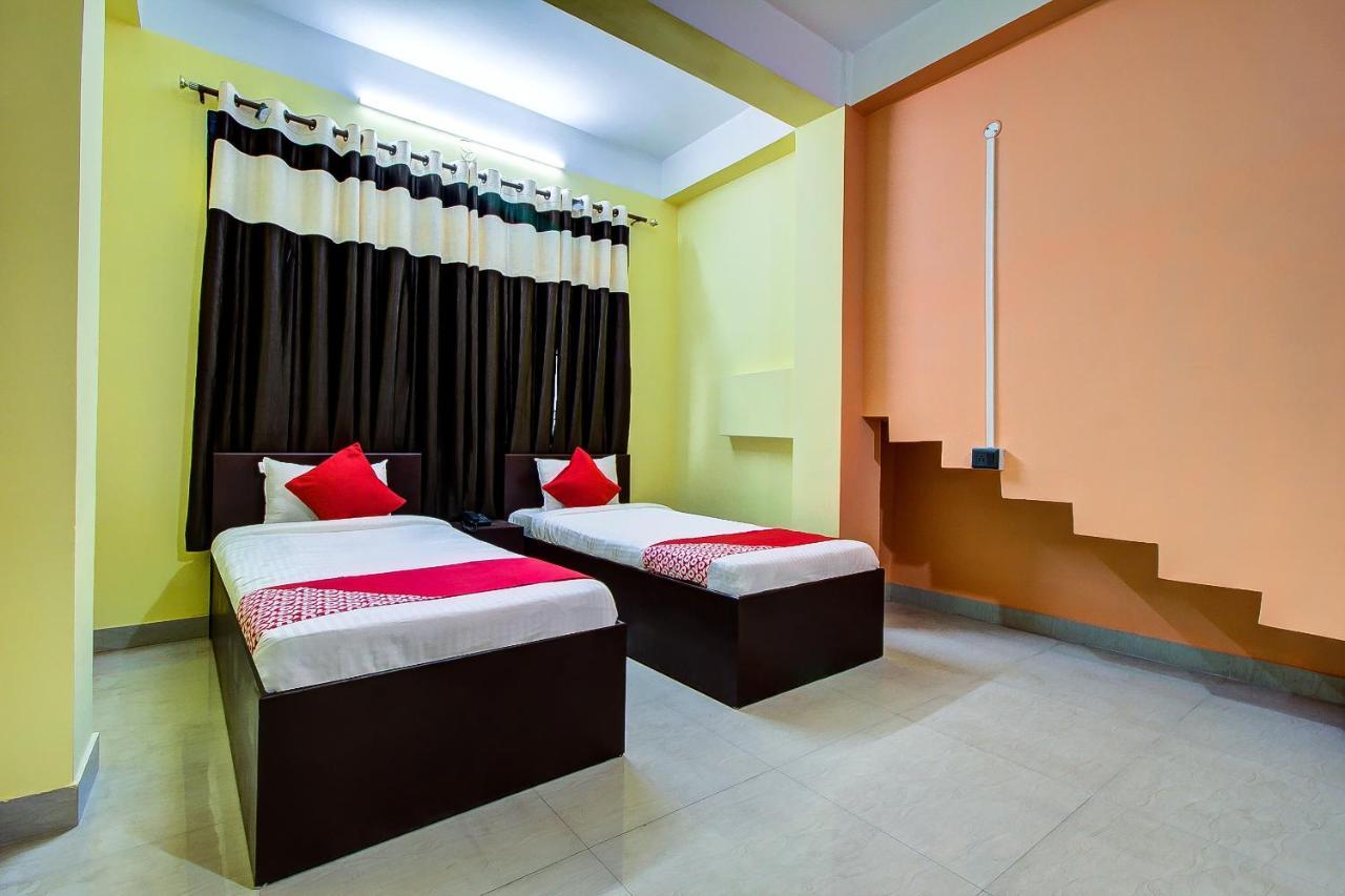 Oyo 13927 Green View Guest House Dispur Exterior photo